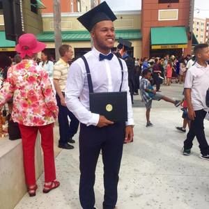 Meet your Posher, Robert